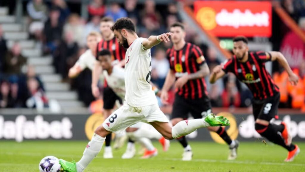 Manchester United narrowly secured a 2-2 draw at Vitality Stadium | English Premier League